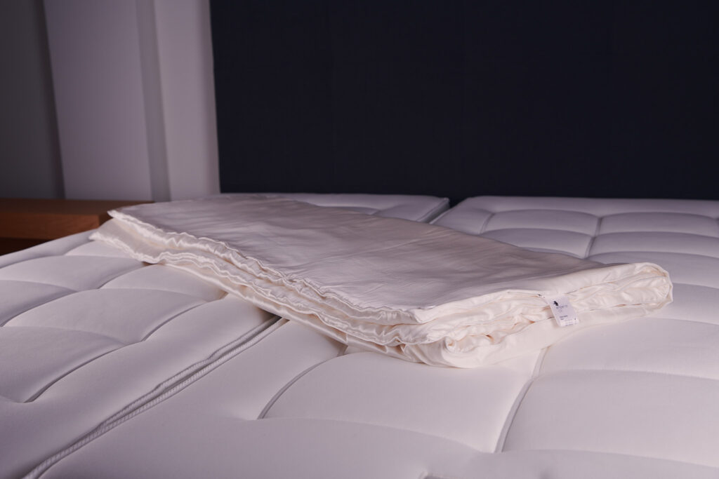 Zijde dekbed zijde tijk