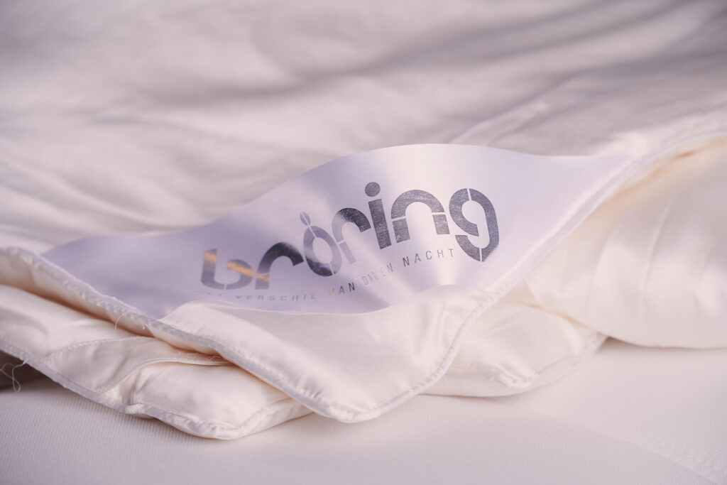 Zijde dekbed zijde tijk